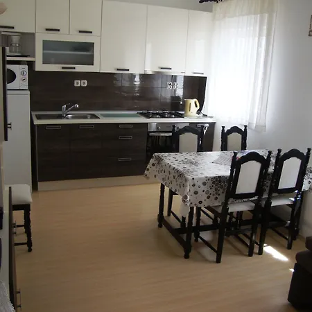 Adria Sun 아파트 보디체