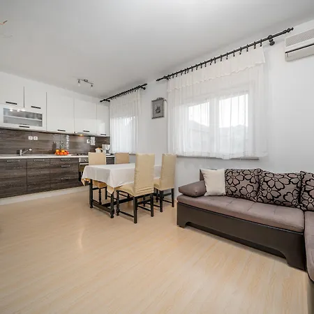 Adria Sun Apartment