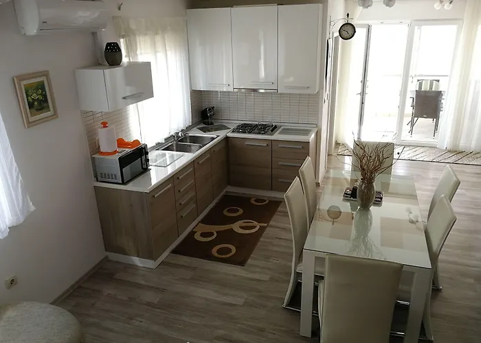 Adria Sun וודיצה